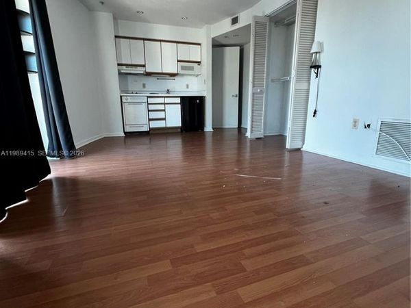 5705 SW 72nd St , Unit 5705, South Miami, FL 33143