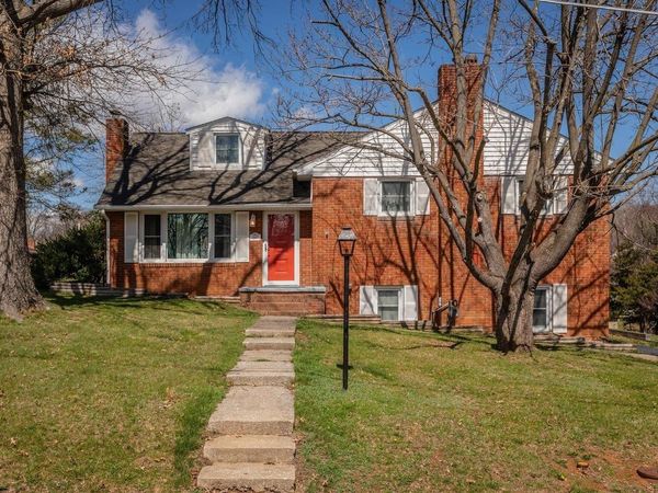 207 BURNLEY DR, STAUNTON, VA 24401