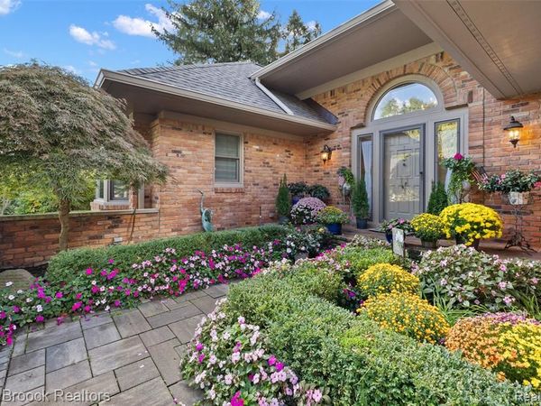 3673 York Court, Bloomfield Twp, MI 48301