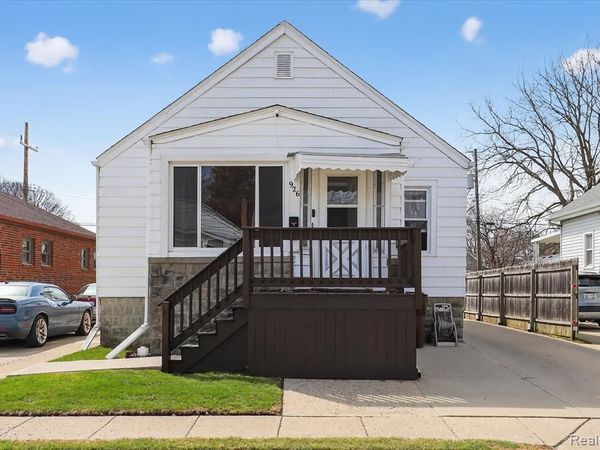 926 Kentucky Court, Monroe, Mi 48161