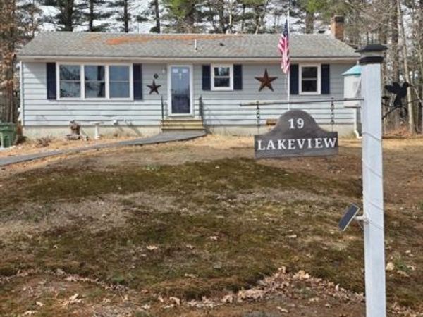 19 Lakeview Rd, North Brookfield, MA 01535
