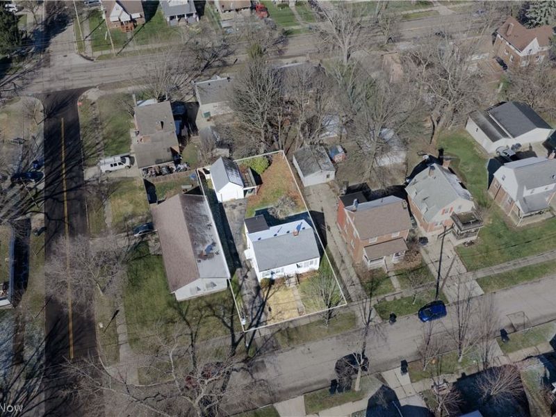 586 Lindell Street, Akron, OH 44305 Photo 12