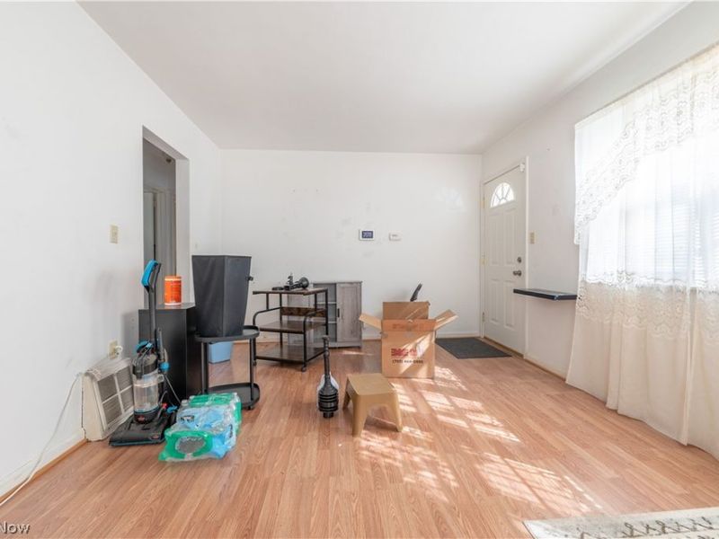 586 Lindell Street, Akron, OH 44305 Photo 22