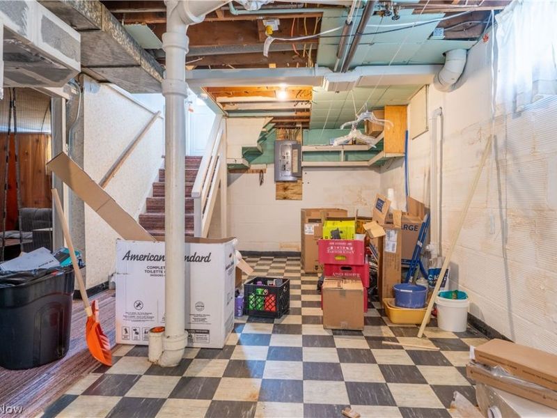 586 Lindell Street, Akron, OH 44305 Photo 25