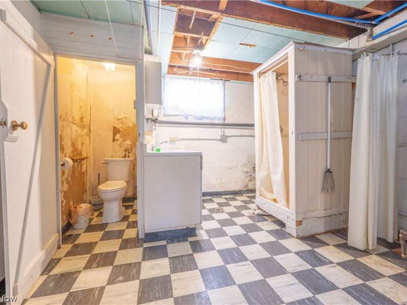 586 Lindell Street, Akron, OH 44305 Photo 27