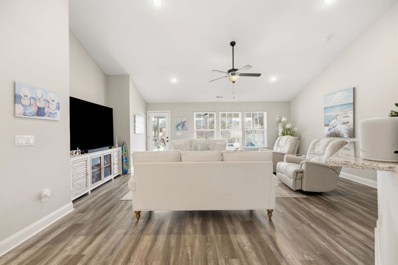 625 Tarrent St. Photo 26