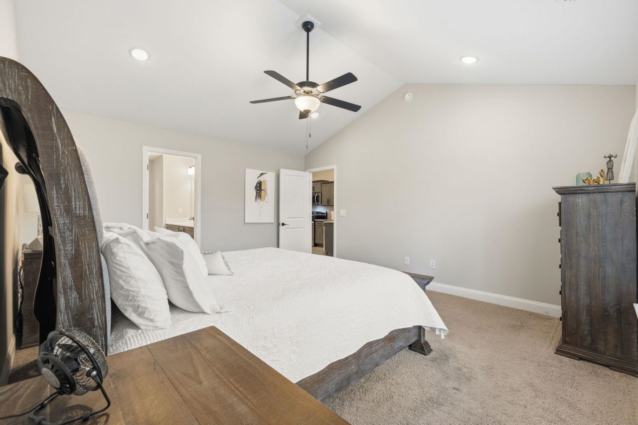 625 Tarrent St. Photo 33