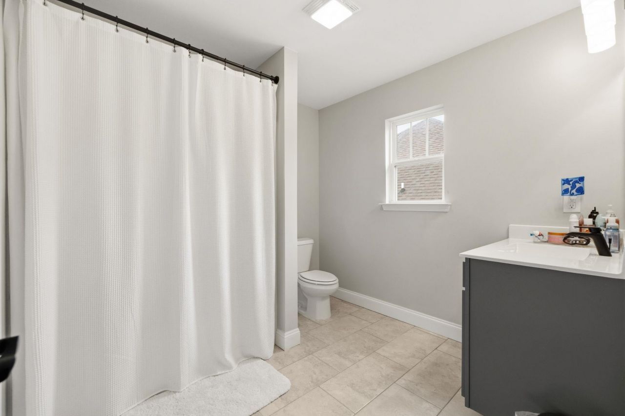 625 Tarrent St. Photo 44