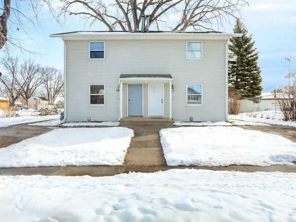 1033-1035 27th Street N, Fargo, ND 58102