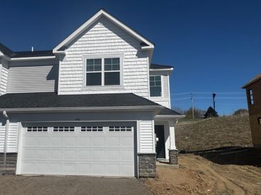 196 Huntington Drive, Waconia, MN 55387