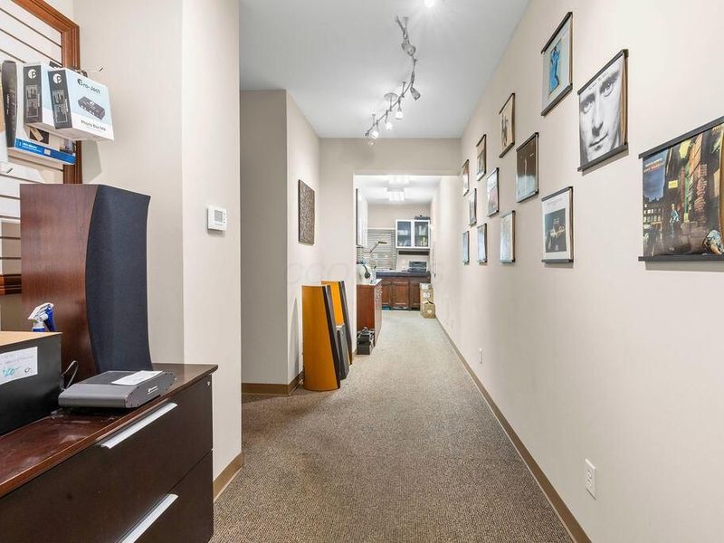 132 N High Street , Gahanna, OH 43230 Photo 21