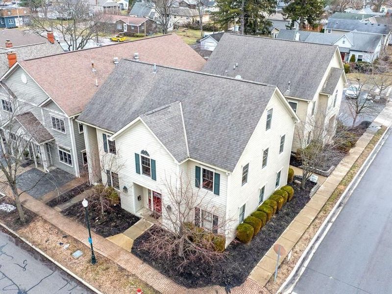 132 N High Street , Gahanna, OH 43230 Photo 4