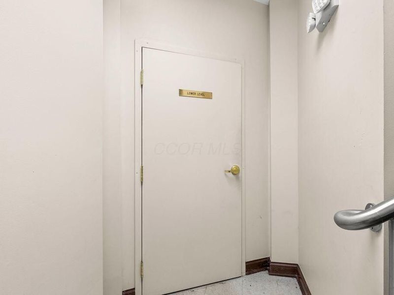 132 N High Street , Gahanna, OH 43230 Photo 41