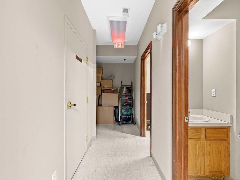 132 N High Street , Gahanna, OH 43230 Photo 42