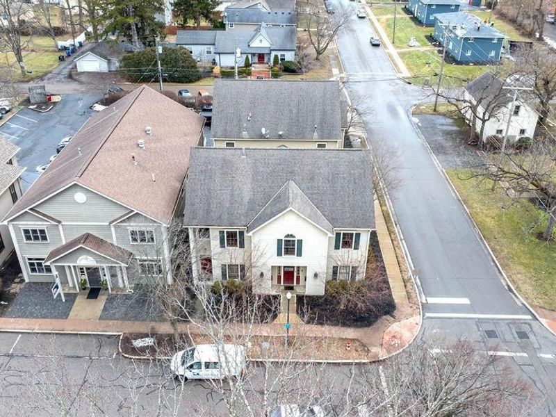 132 N High Street , Gahanna, OH 43230 Photo 5