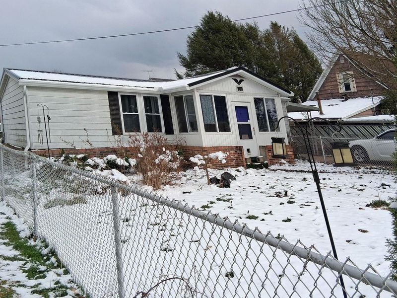 900 Broadway Street , Middleport, OH 45760 Photo 2