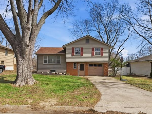 3527 S Adams Avenue, Independence, MO 64055