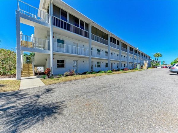 4920 38TH WAY S, Unit 210, ST PETERSBURG, FL 33711