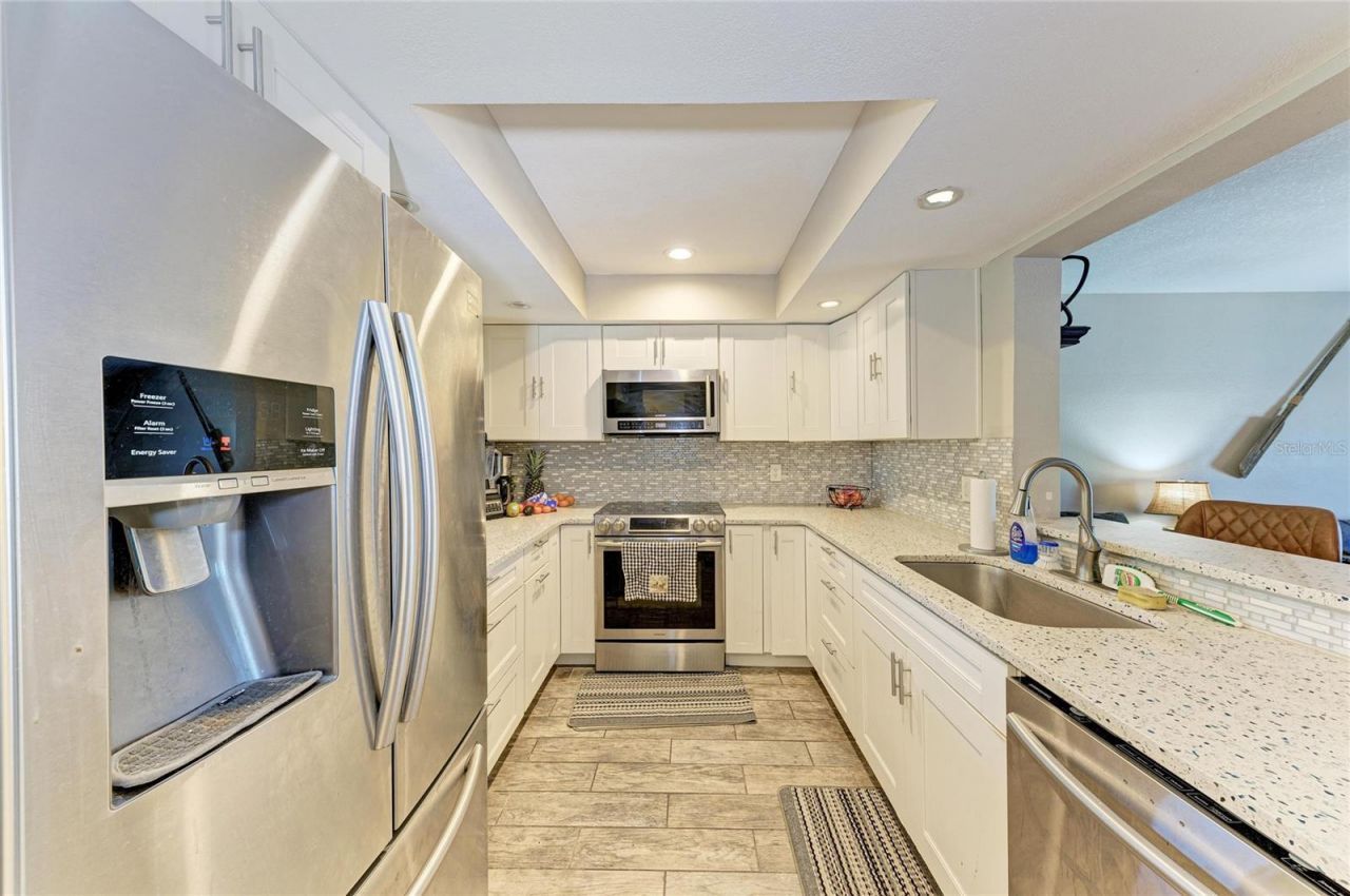 4920 38th Way S, Unit 210, Saint Petersburg, FL 33711 Photo