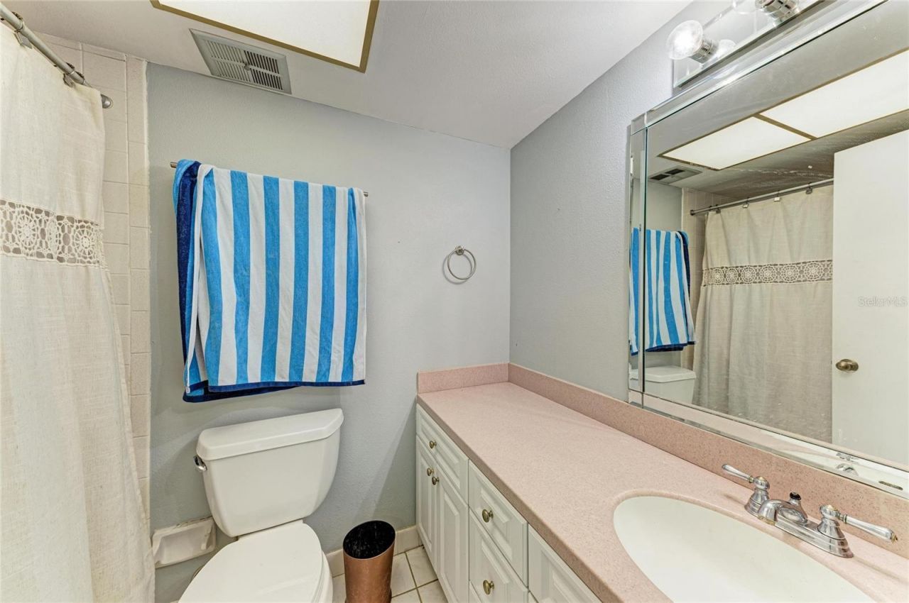 4920 38th Way S, Unit 210, Saint Petersburg, FL 33711 Photo