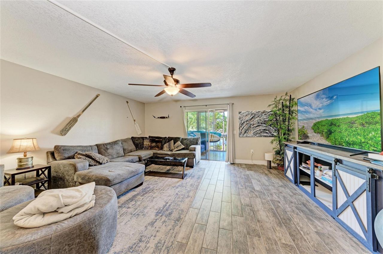 4920 38th Way S, Unit 210, Saint Petersburg, FL 33711 Photo