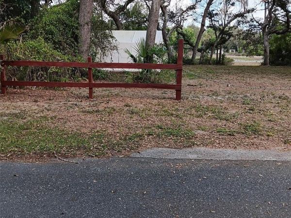 17195 SE 70TH STREET , OCKLAWAHA, FL 32179