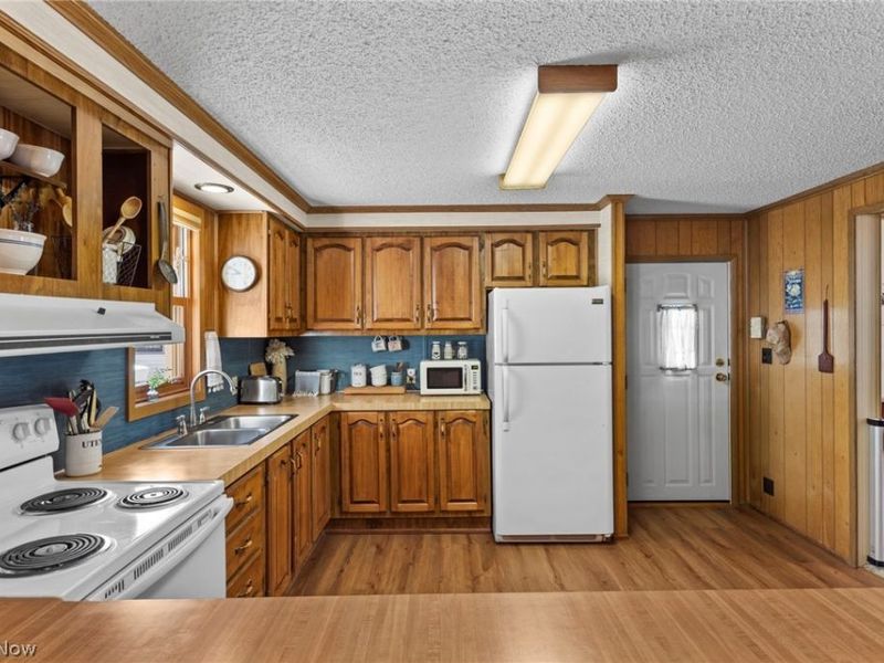 22 Lees Lane, Olmsted Township, OH 44138 Photo 13