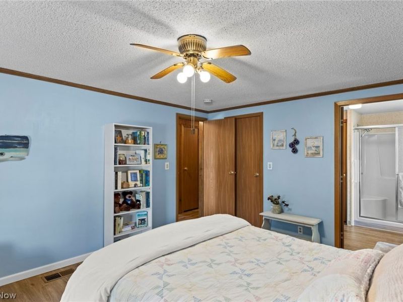 22 Lees Lane, Olmsted Township, OH 44138 Photo 17