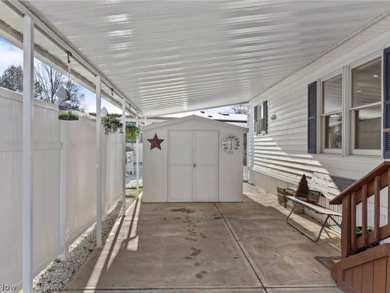 22 Lees Lane, Olmsted Township, OH 44138 Photo 4