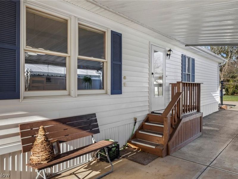 22 Lees Lane, Olmsted Township, OH 44138 Photo 5