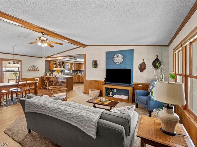 22 Lees Lane, Olmsted Township, OH 44138 Photo 6