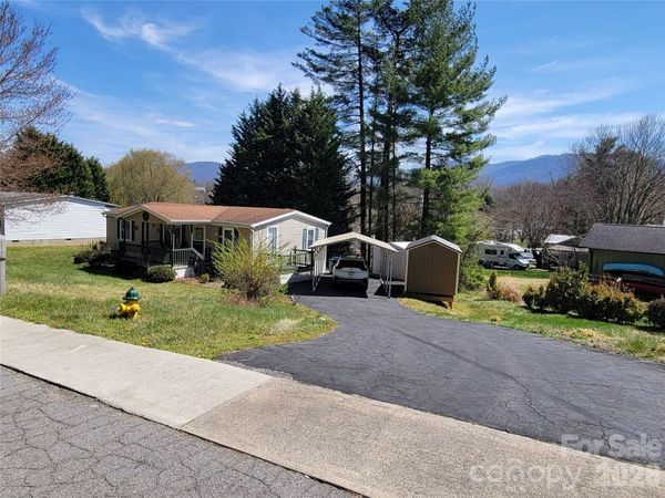 323 4th Street , Waynesville, NC 28786