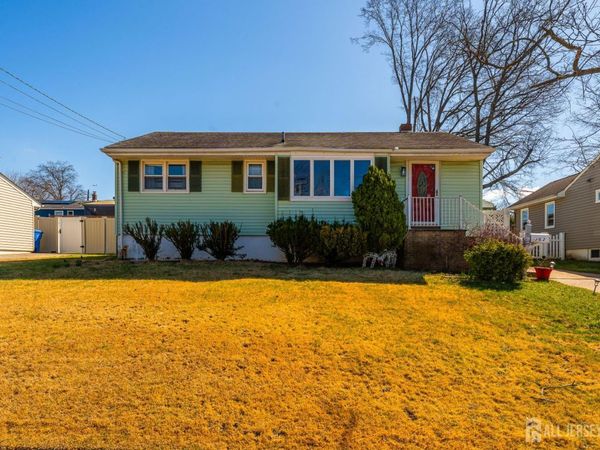 162 rutherford Avenue, Woodbridge, NJ 07095