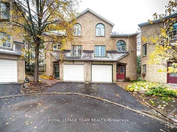 2982 Richmond Road South, Ottawa, ON K2B6S7