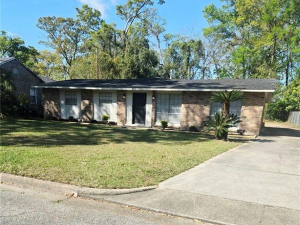 415 Devon Street, Mobile, AL 36617