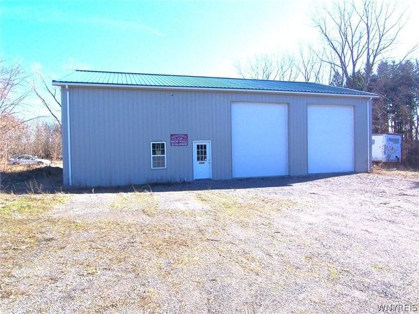 8187 Prole Road, Stafford, NY 14143