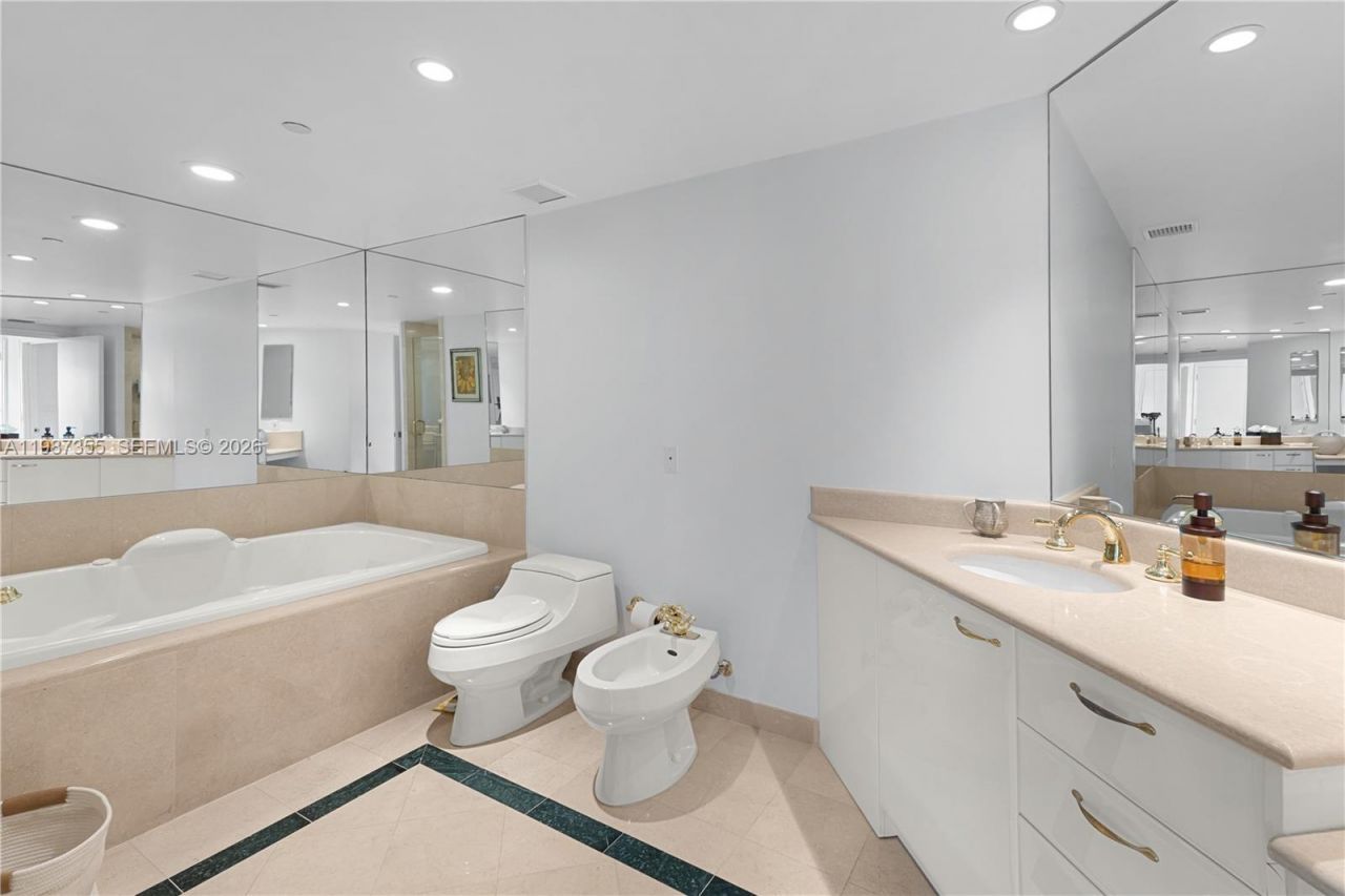 19955 NE 38th Ct , Unit 701, Aventura, FL 33180 Photo