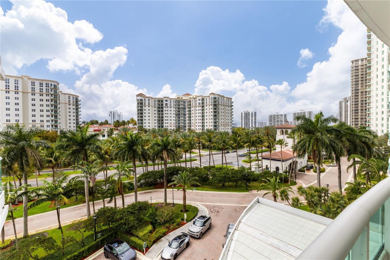 19955 NE 38th Ct , Unit 701, Aventura, FL 33180 Photo