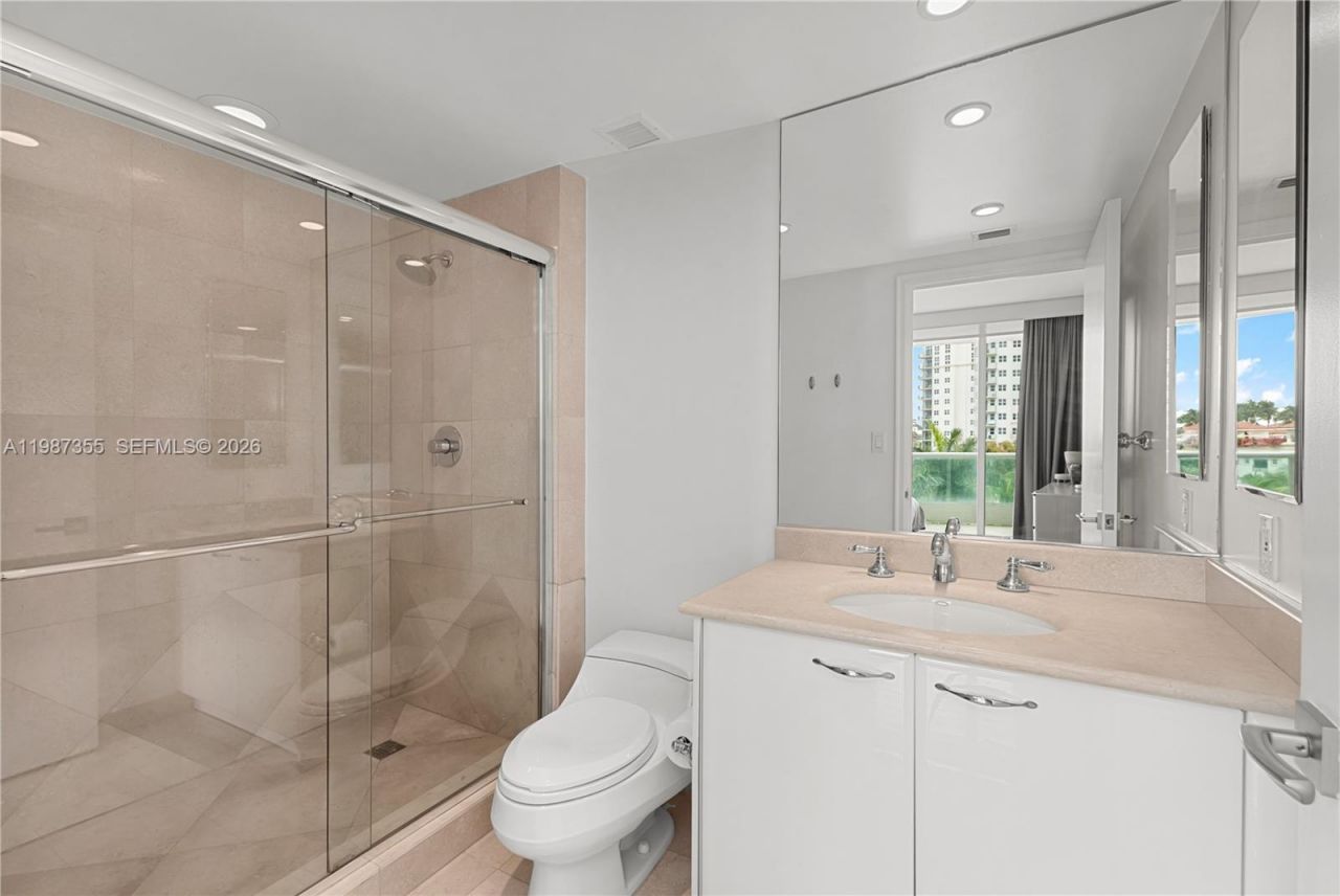 19955 NE 38th Ct , Unit 701, Aventura, FL 33180 Photo