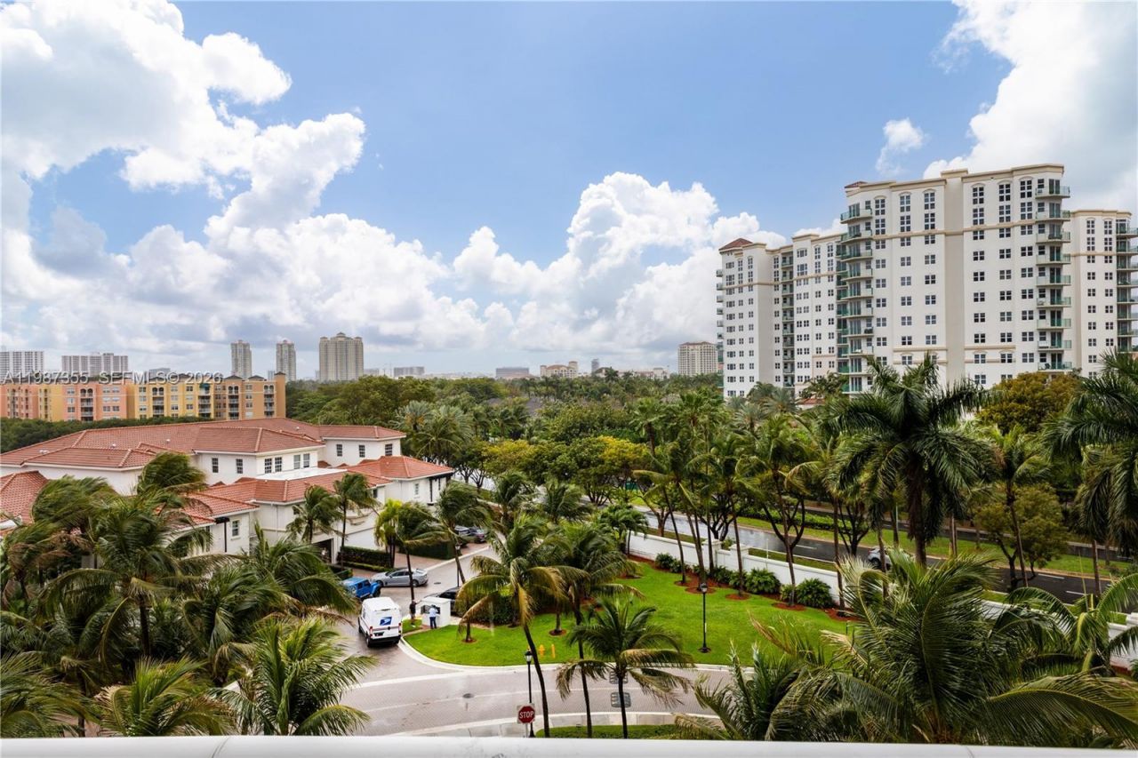19955 NE 38th Ct , Unit 701, Aventura, FL 33180 Photo