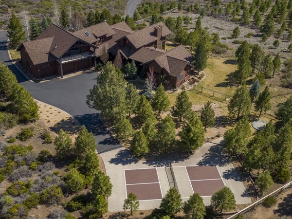 60985 Bachelor View Road, Bend, OR 97702