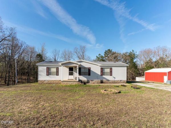 455 Mills Darden Road , Lexington, TN 38351