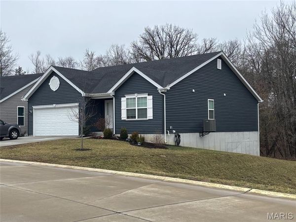 5910 Creek Side Place, Cedar Hill, MO 63016