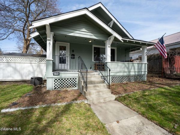 811 E Wallace AVE, Coeur d'Alene, ID 83814