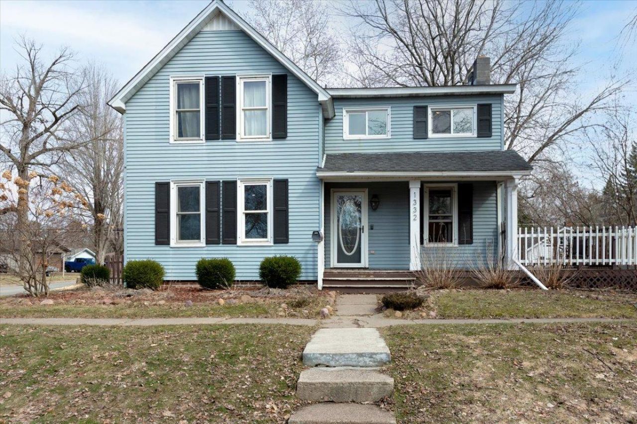 1332 Knapp Street NE, Menomonie, WI 54751