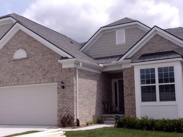 2063 Castello Circle, Ann Arbor, MI 48108