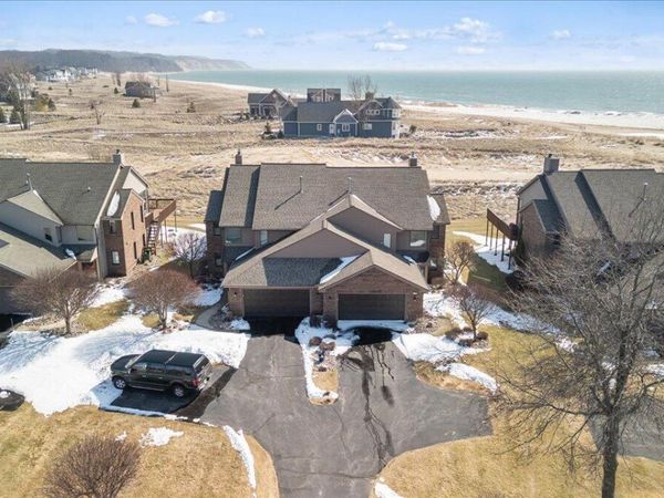 176 Harbor Drive, Ludington, MI 49431