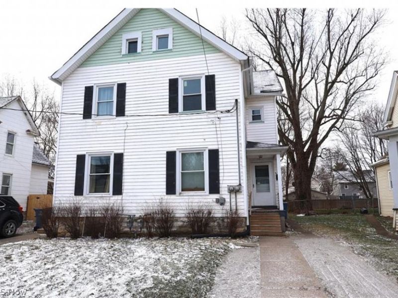 1113 W 9th Street, Lorain, OH 44052 Photo 2