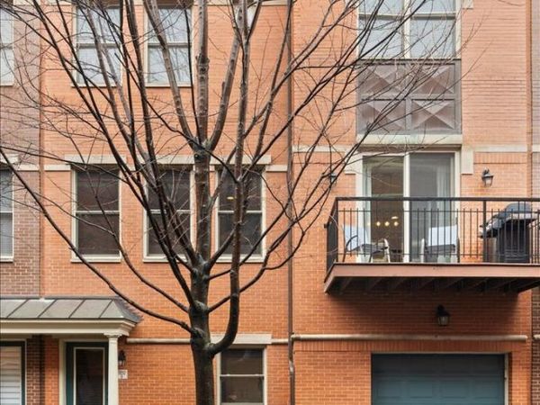 1012 S Loomis Street, Unit D, Chicago, IL 60607