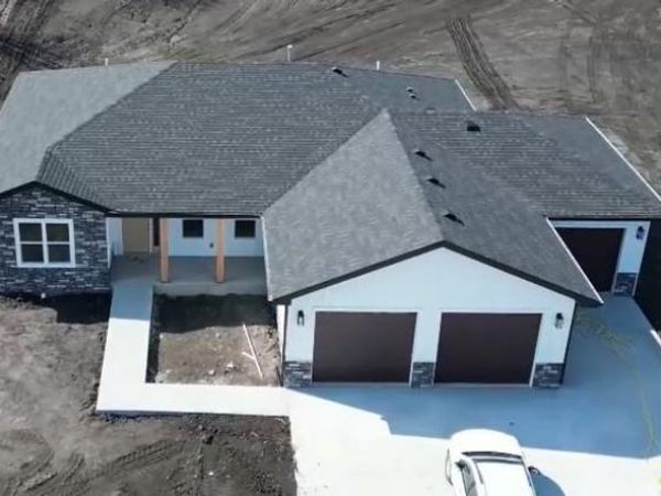 1001 George Court, Effingham, KS 66023